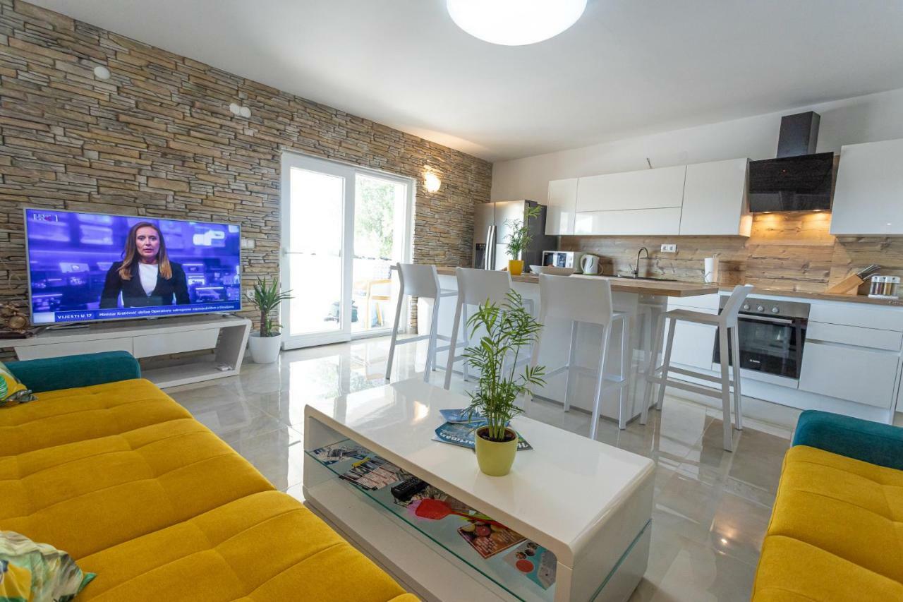 Villa Decima ميلنا المظهر الخارجي الصورة